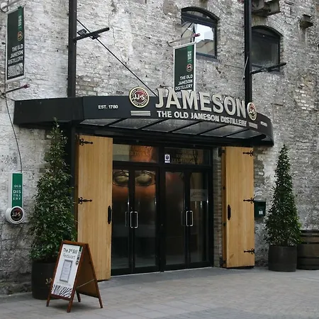 Whiskey Corner - City Center + Parking * Dublin